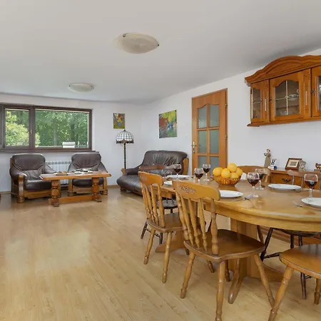 Апартаменты Przytulne Apartamenty W Klimatycznym Domu Bystra Falata 208 By Heyrent Bystra (Bielsko)