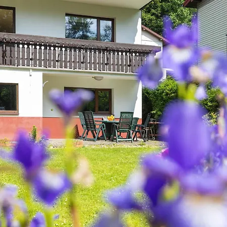 Przytulne Apartamenty W Klimatycznym Domu Bystra Falata 208 By Heyrent * Bystra (Bielsko)